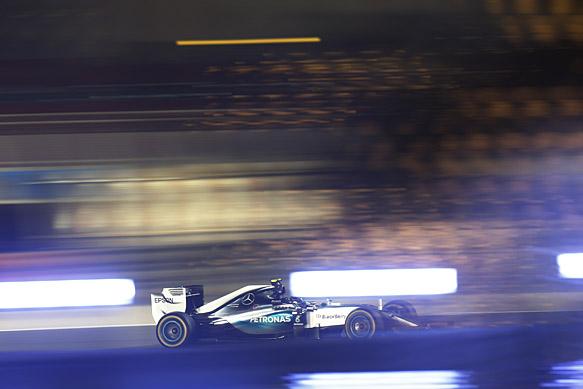 Formula One: Raikkonen and Rosberg fastest in Sakhir Friday practice sessions, RTR Sports