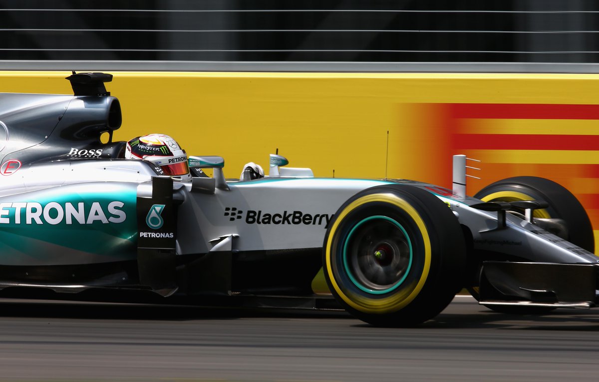 Formula One: Hamilton fastest in Friday practice sessions before aquaplane crash, RTR Sports