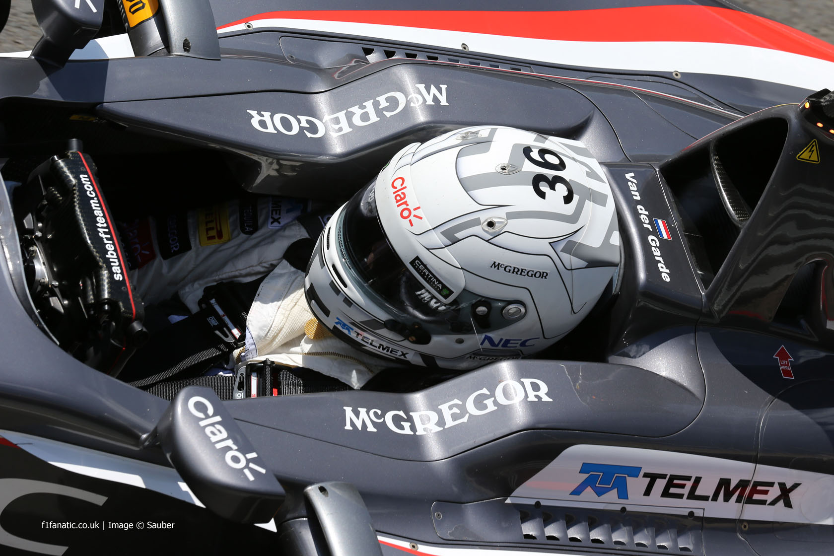 Formula One: Van der Garde to take Sauber to court over unfair dismissal, RTR Sports