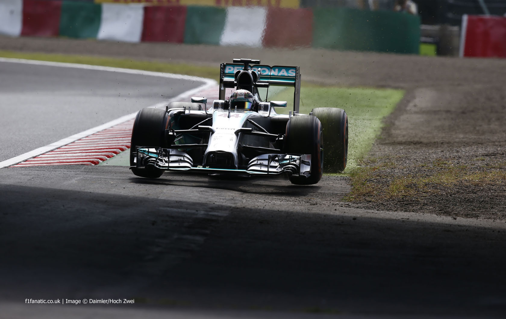 Formula One: Mercedes fastest in Japanese Practice as Verstappen makes history!, RTR Sports