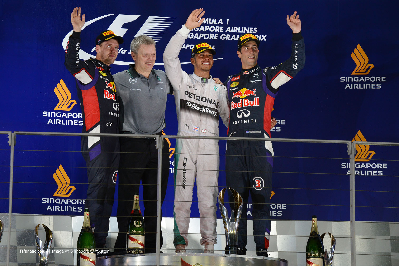 Sebastian Vettel, Lewis Hamilton, Daniel Ricciardo, Singapore, 2014